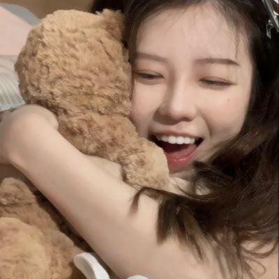 闪婚后,总裁老公把我捧上天